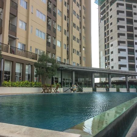 Best Deal And Cozy Studio Oasis Cikarang Apartment By Travelio Ngoại thất bức ảnh