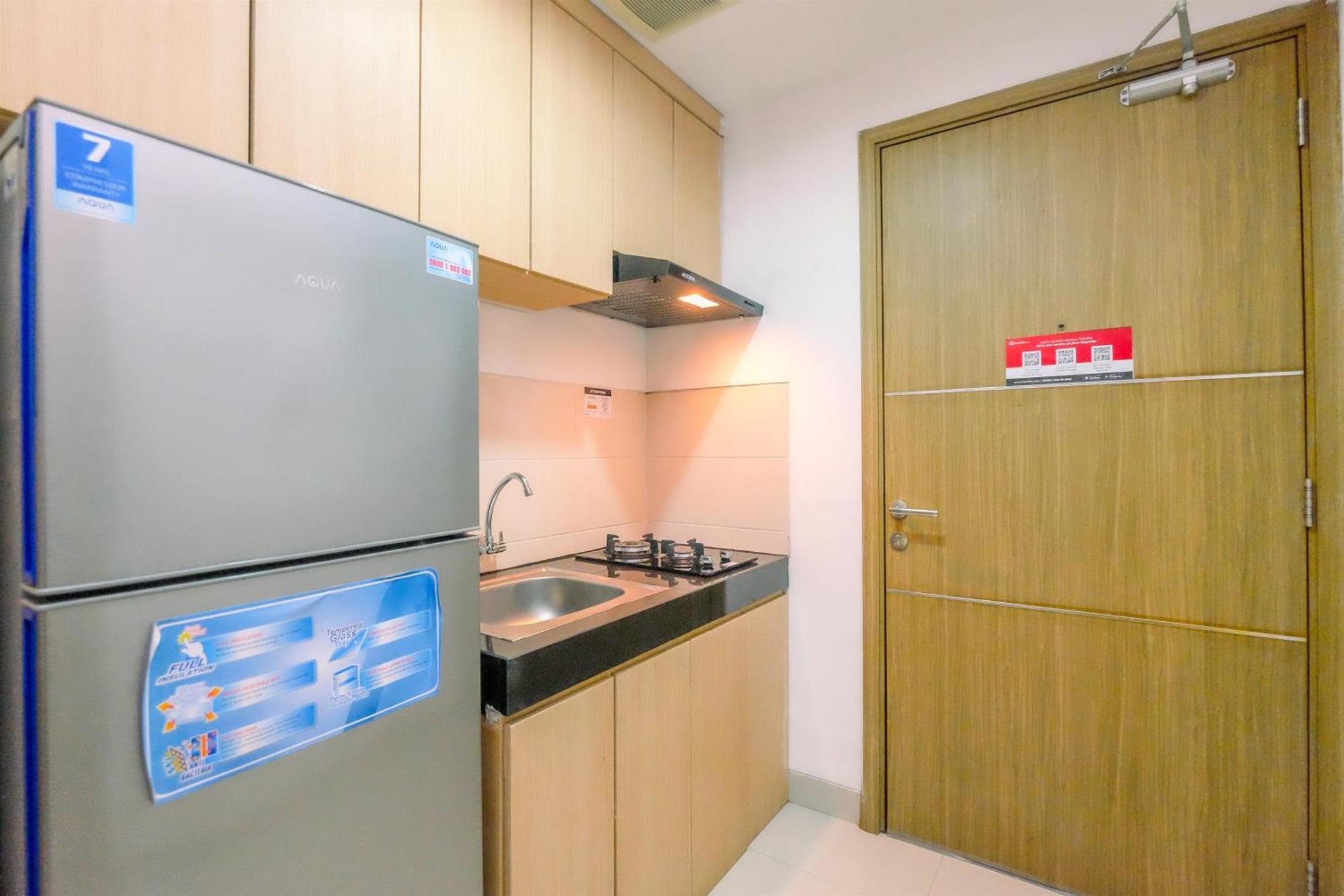 Best Deal And Cozy Studio Oasis Cikarang Apartment By Travelio Ngoại thất bức ảnh