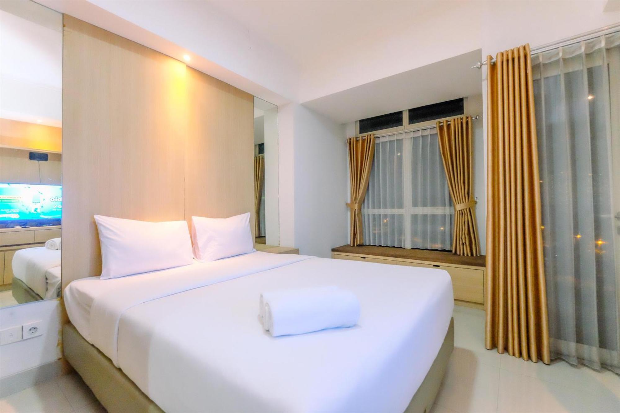 Best Deal And Cozy Studio Oasis Cikarang Apartment By Travelio Ngoại thất bức ảnh