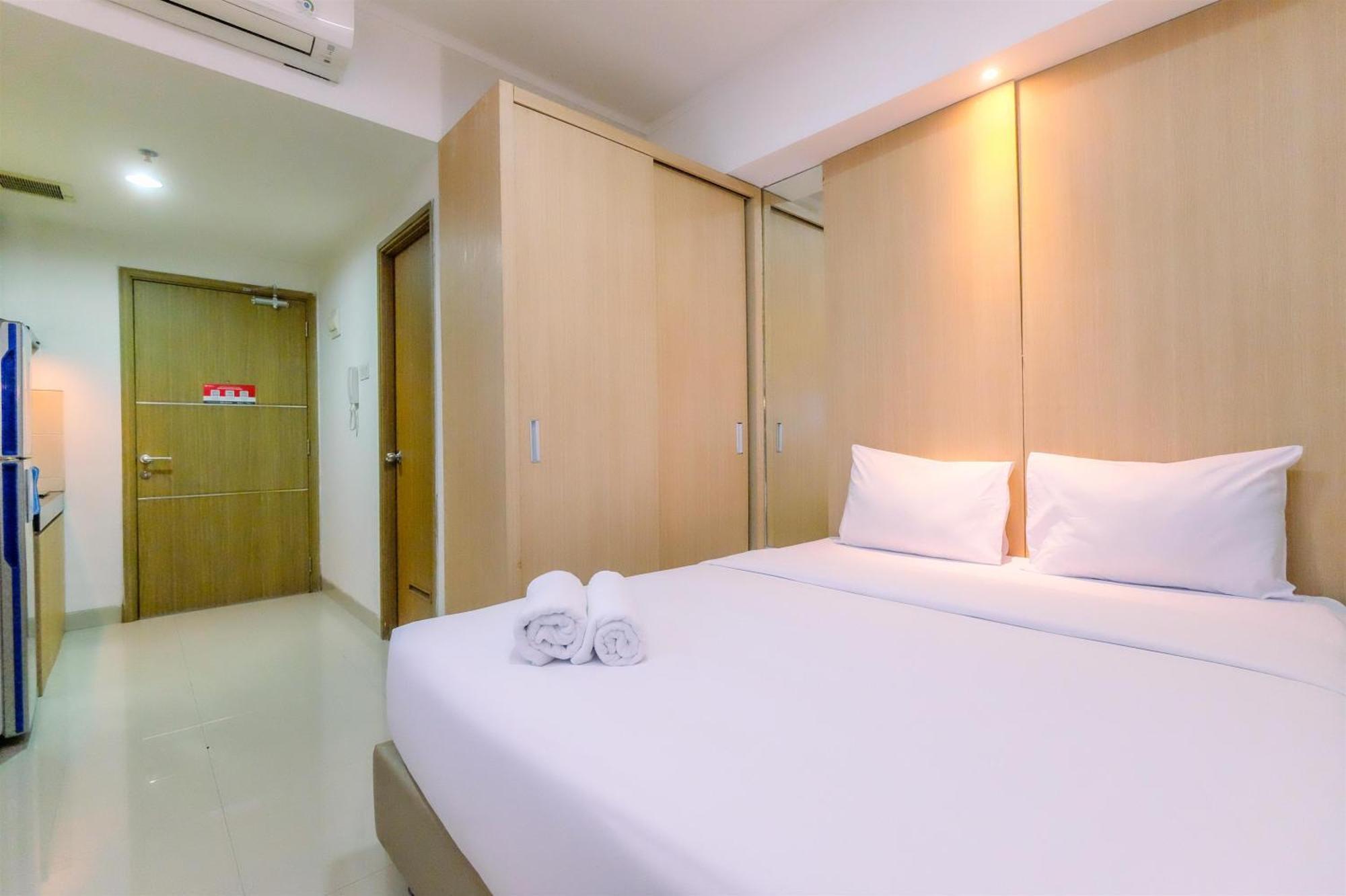 Best Deal And Cozy Studio Oasis Cikarang Apartment By Travelio Ngoại thất bức ảnh